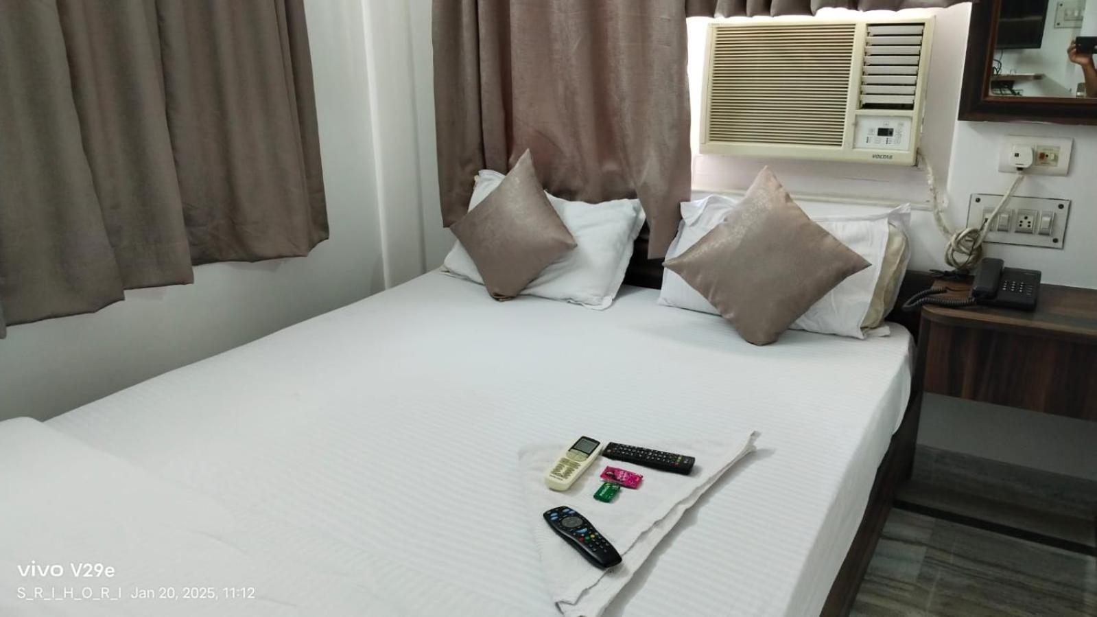 White Heaven Hotel New Town Exterior photo
