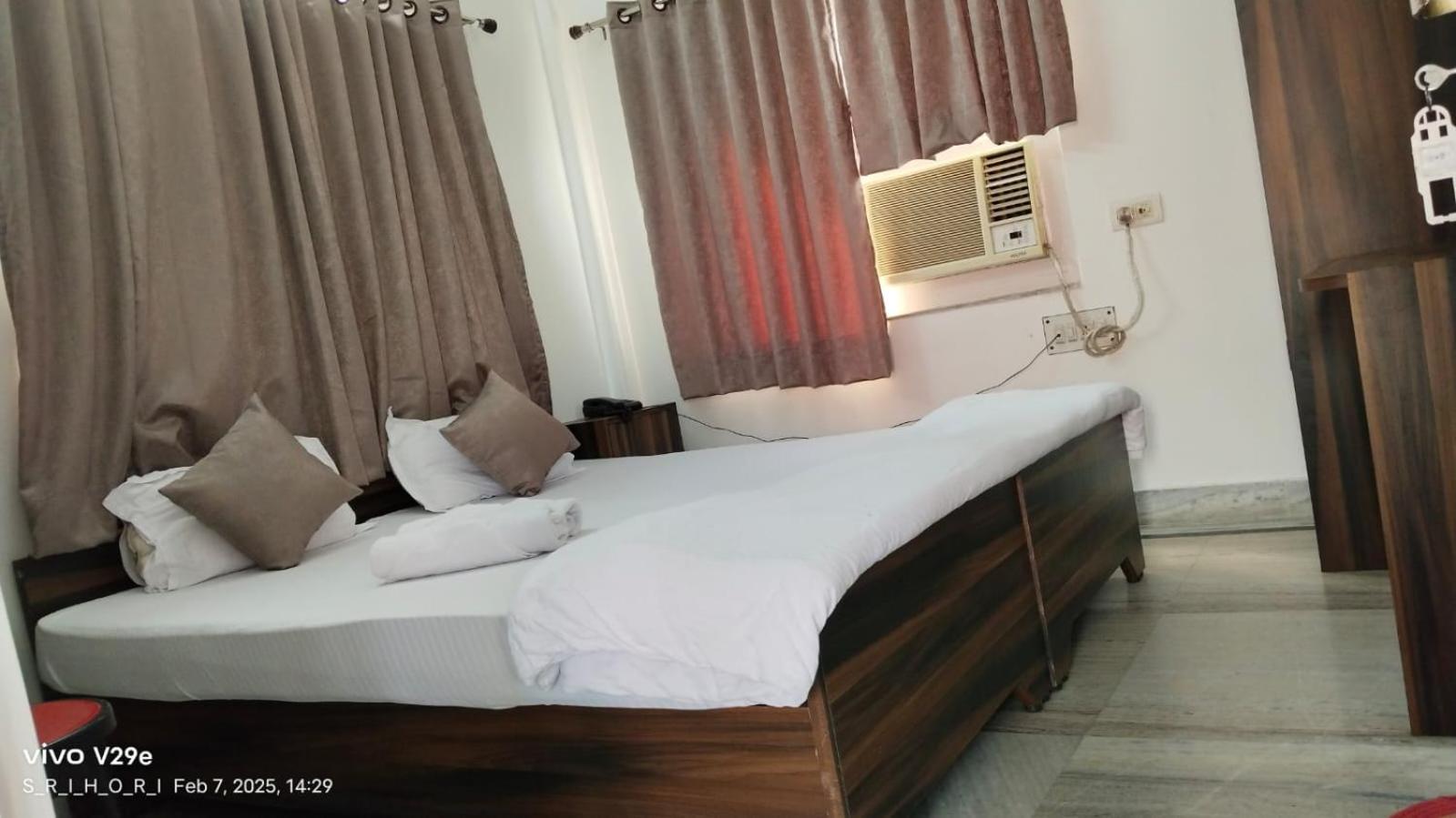White Heaven Hotel New Town Exterior photo